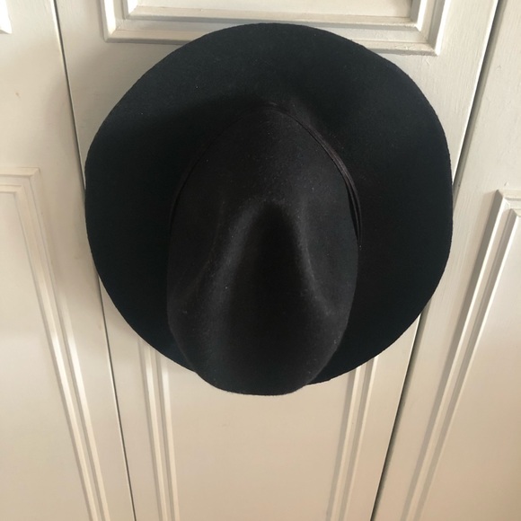 100% Wool Hat - Picture 3 of 7